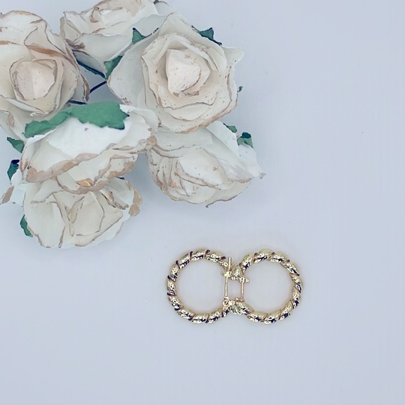 18k Gold Plated Small Twist Hoop Earrings - Picture 4 of 5